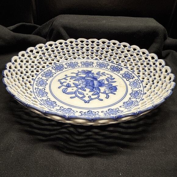 Blue And White Lace Bowl 10 Inches Diameter Centerpiece Statement piece - Picture 11 of 16